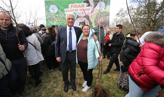 Muğla Büyükşehir Üreticilere Meyve Fidanı Dağıtımına Başladı