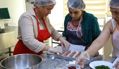 Gaziantep Mutfağı’nı ATASEM’de öğreniyorlar