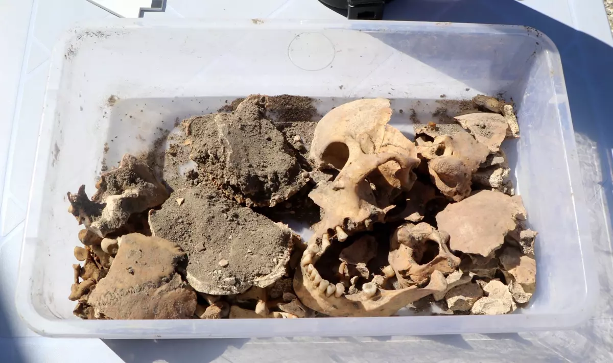 Hacılar Höyük’te 5 Bin Yıllık İskelet Bulundu