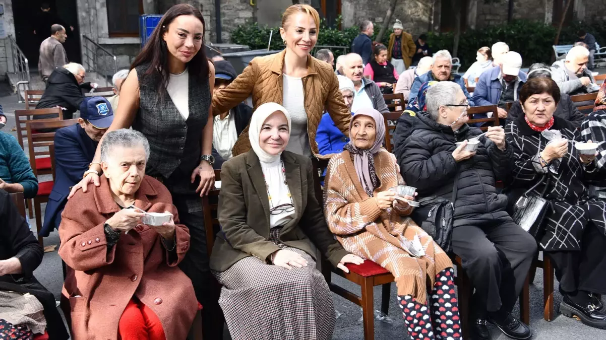 Mahizer’den tatlı sohbet ve Züleyha’dan mini konser