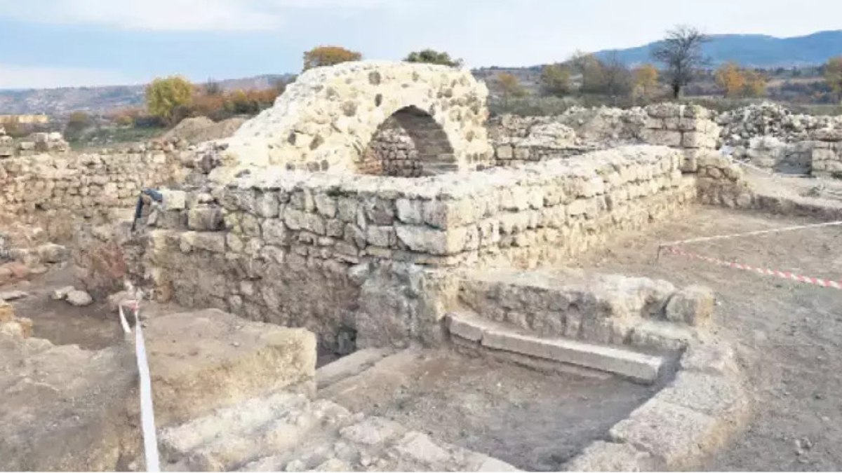 Karabük’te H.z Süleyman’a ait olduğu düşünülen betimli kolye