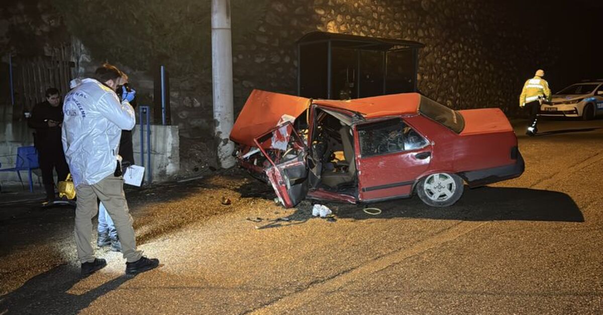 Karabük’te ehliyetsiz sürücü direğe çarptı: 3 yaralı