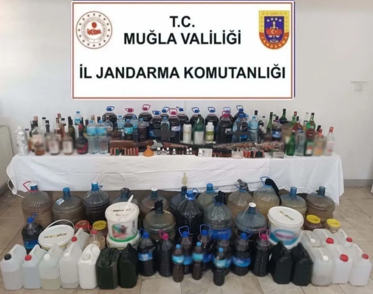 Muğla’da Jandarma Operasyonu: 555 Litre Sahte İçki Ele Geçirildi